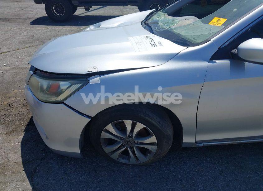 Photo 17 of 2015 Honda Accord LX (VIN 1HGCR2F32FA110195)