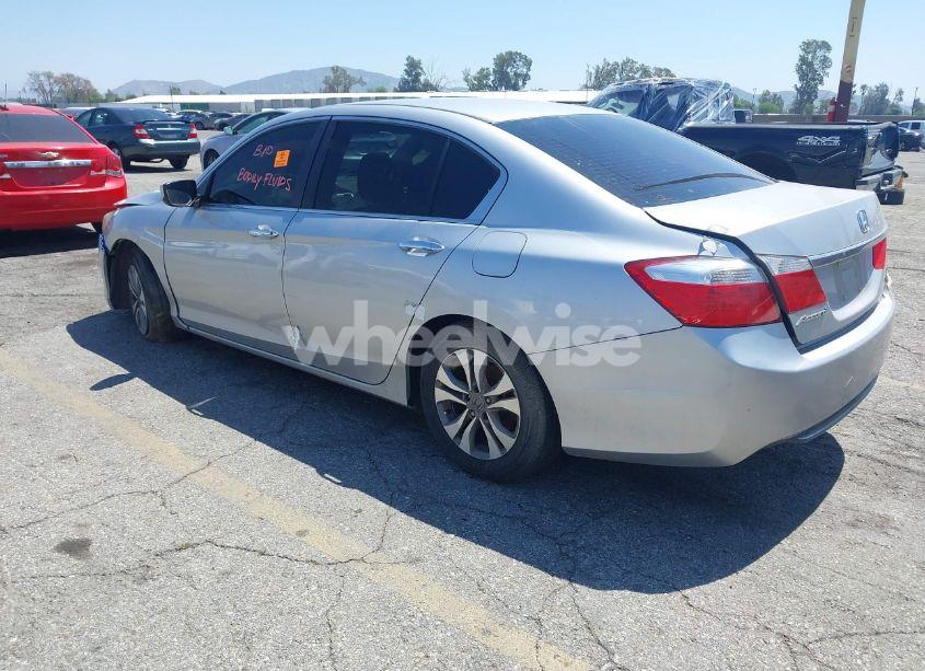Photo 3 of 2015 Honda Accord LX (VIN 1HGCR2F32FA110195)