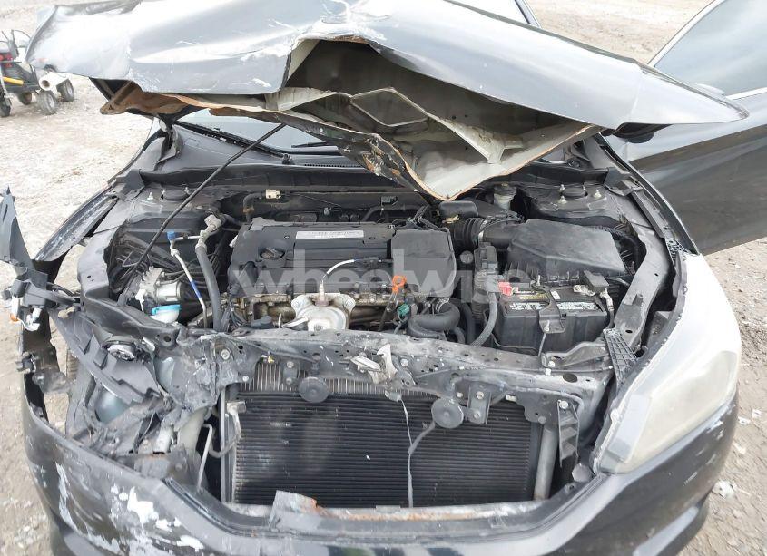 Photo 10 of 2015 Honda Accord LX (VIN 1HGCR2F32FA144993)