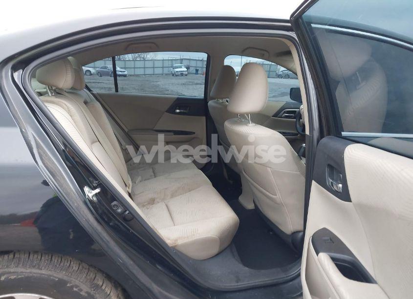 Photo 8 of 2015 Honda Accord LX (VIN 1HGCR2F32FA144993)