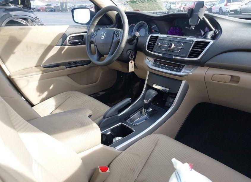Photo 5 of 2015 Honda Accord LX (VIN 1HGCR2F32FA150356)