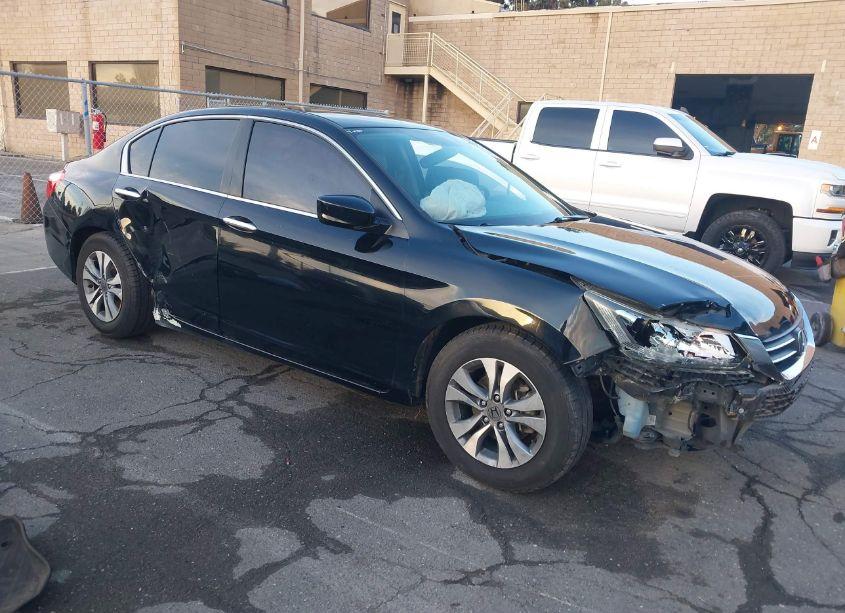 2015 Honda Accord LX (VIN 1HGCR2F32FA156075) main photo