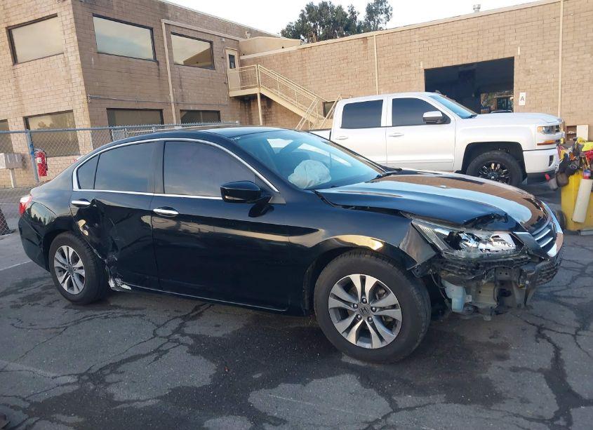 Photo 14 of 2015 Honda Accord LX (VIN 1HGCR2F32FA156075)