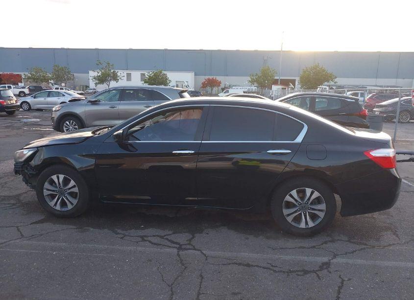 Photo 15 of 2015 Honda Accord LX (VIN 1HGCR2F32FA156075)