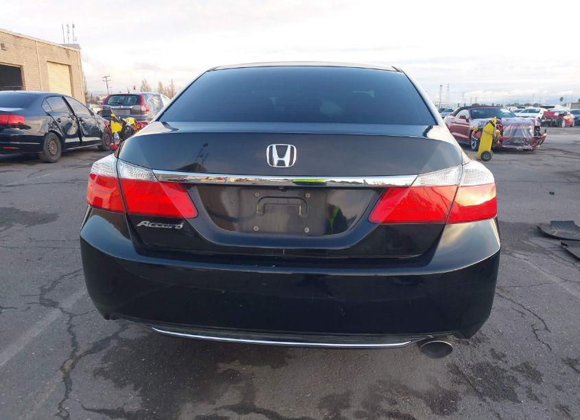 Photo 17 of 2015 Honda Accord LX (VIN 1HGCR2F32FA156075)