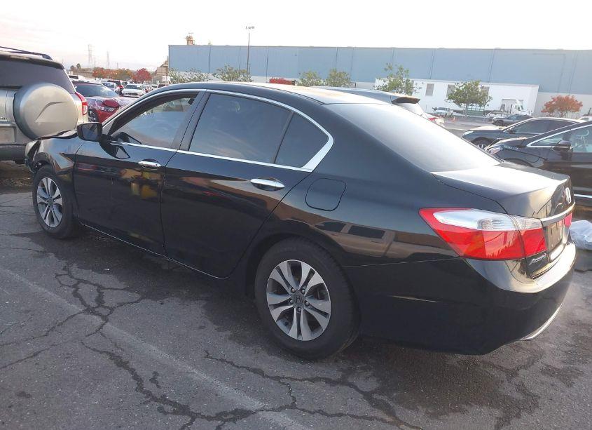 Photo 3 of 2015 Honda Accord LX (VIN 1HGCR2F32FA156075)