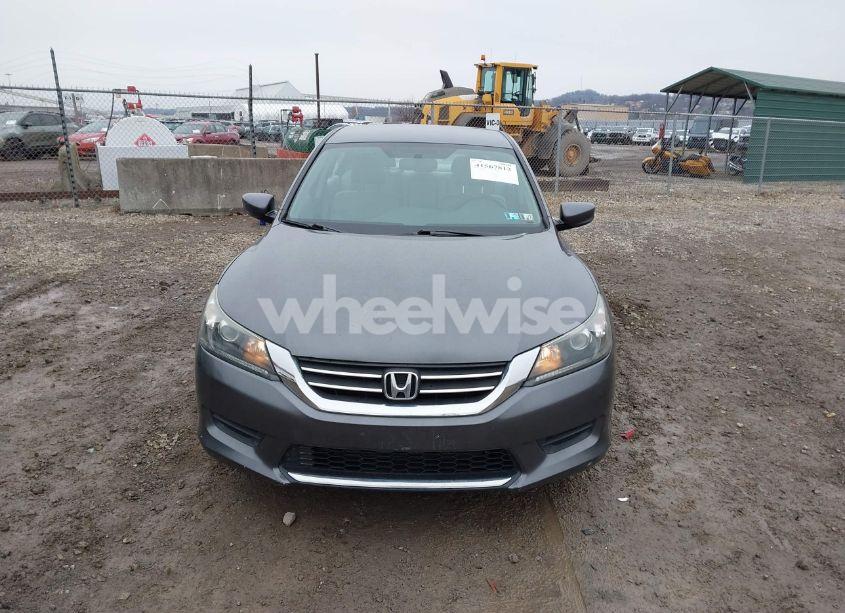 Photo 12 of 2015 Honda Accord LX (VIN 1HGCR2F32FA181901)