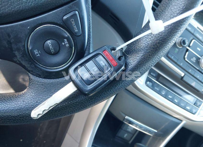 Photo 11 of 2015 Honda Accord LX (VIN 1HGCR2F32FA204433)