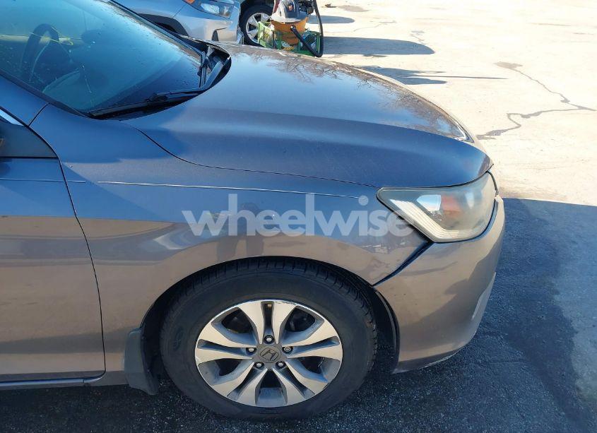 Photo 17 of 2015 Honda Accord LX (VIN 1HGCR2F32FA204433)