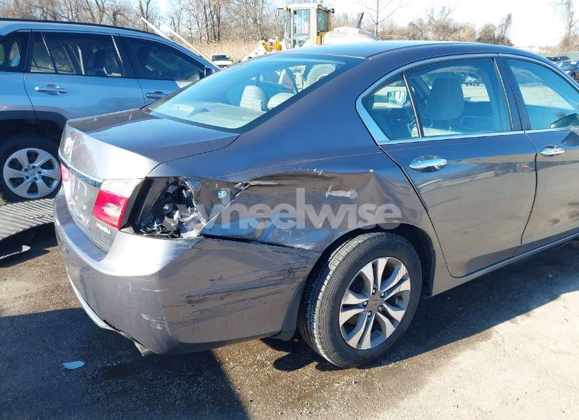 Photo 6 of 2015 Honda Accord LX (VIN 1HGCR2F32FA204433)