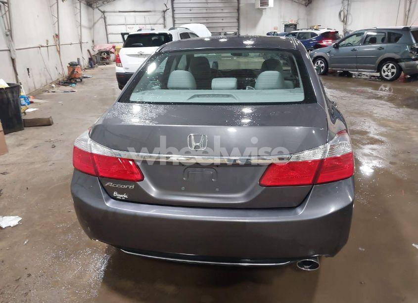Photo 16 of 2015 Honda Accord LX (VIN 1HGCR2F32FA211382)