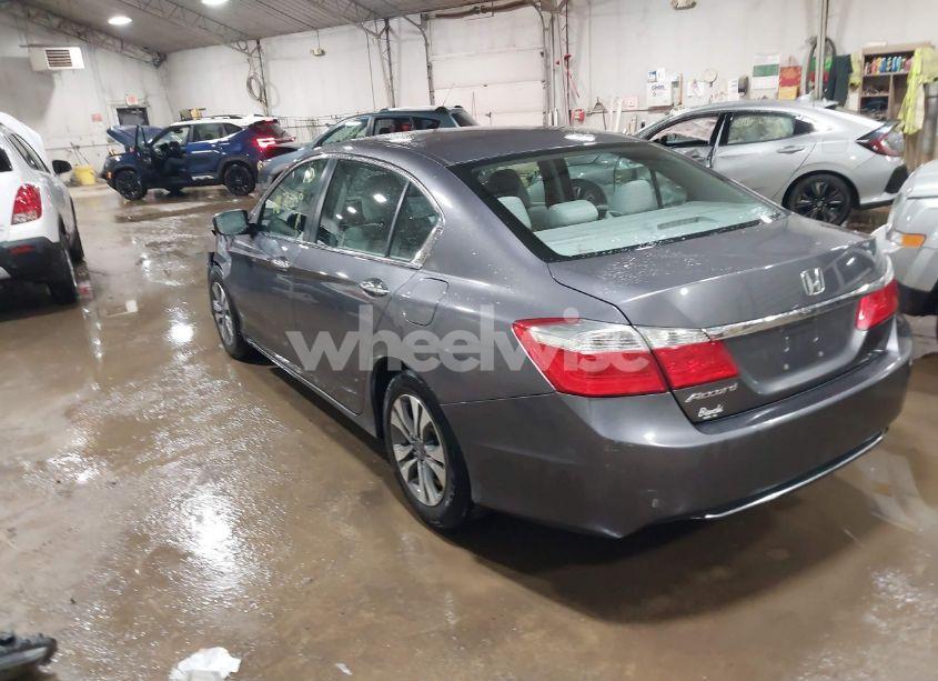 Photo 3 of 2015 Honda Accord LX (VIN 1HGCR2F32FA211382)