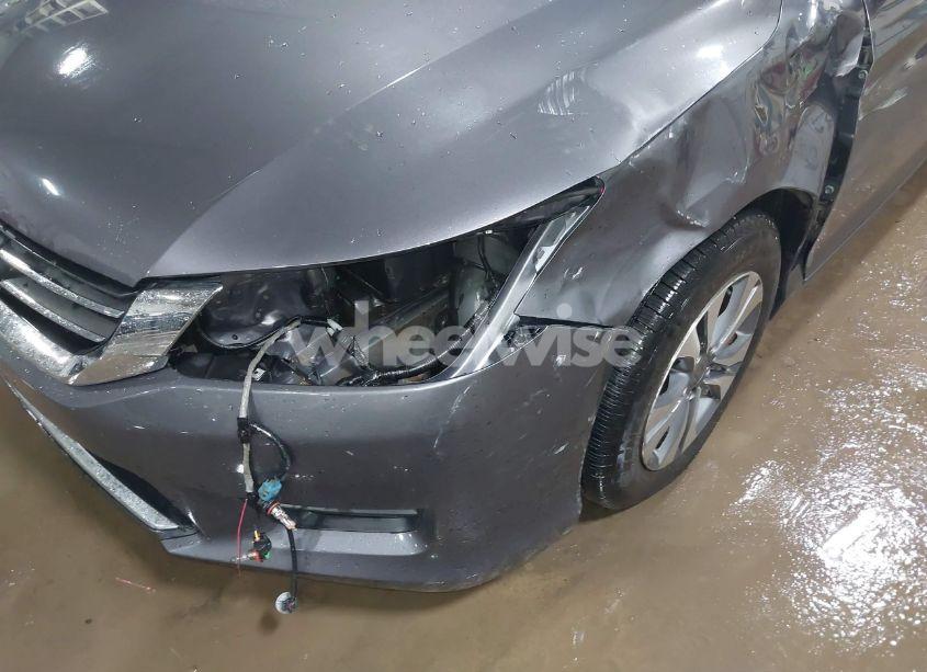 Photo 6 of 2015 Honda Accord LX (VIN 1HGCR2F32FA211382)