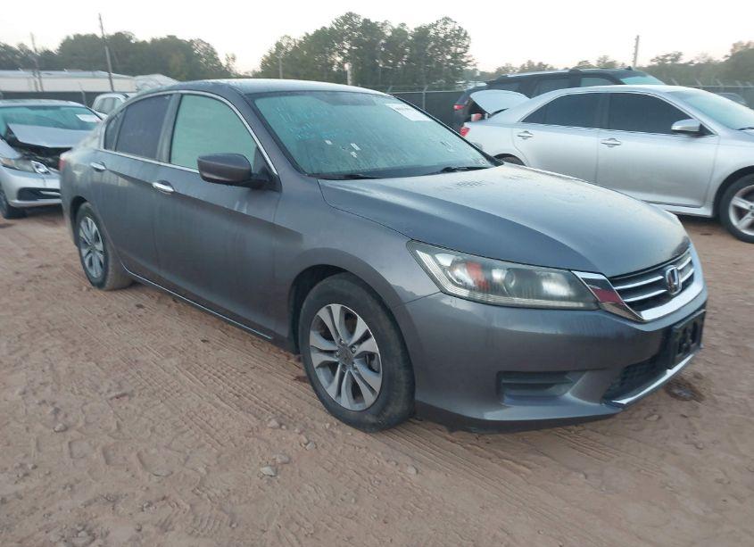 2015 Honda Accord LX (VIN 1HGCR2F32FA236833) main photo