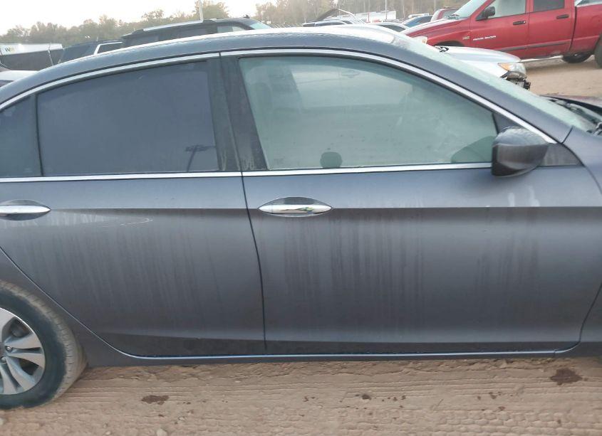 Photo 13 of 2015 Honda Accord LX (VIN 1HGCR2F32FA236833)