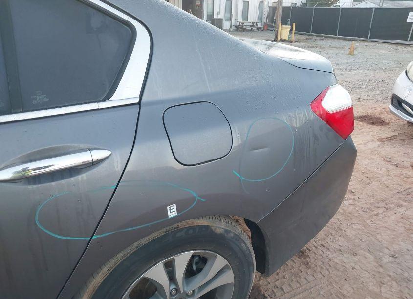 Photo 17 of 2015 Honda Accord LX (VIN 1HGCR2F32FA236833)