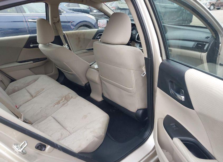 Photo 8 of 2015 Honda Accord LX (VIN 1HGCR2F32FA236878)