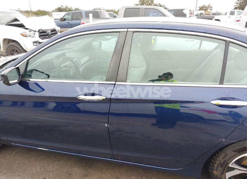 Photo 14 of 2016 Honda Accord LX (VIN 1HGCR2F32GA002080)