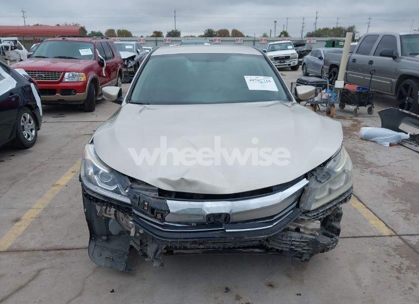 Photo 13 of 2016 Honda Accord LX (VIN 1HGCR2F32GA028727)