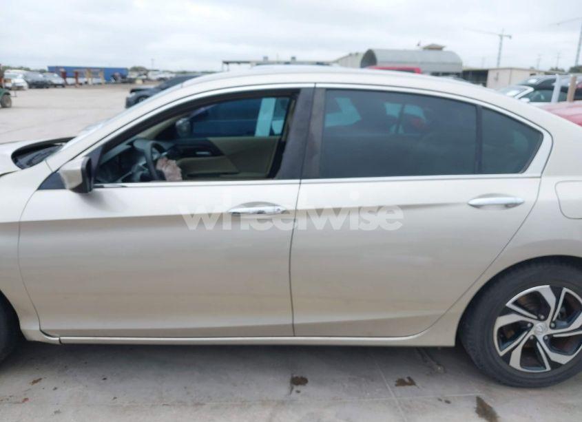 Photo 15 of 2016 Honda Accord LX (VIN 1HGCR2F32GA028727)