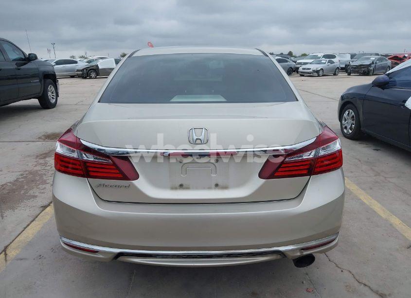 Photo 17 of 2016 Honda Accord LX (VIN 1HGCR2F32GA028727)