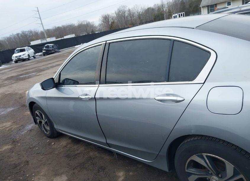 Photo 14 of 2016 Honda Accord LX (VIN 1HGCR2F32GA050405)