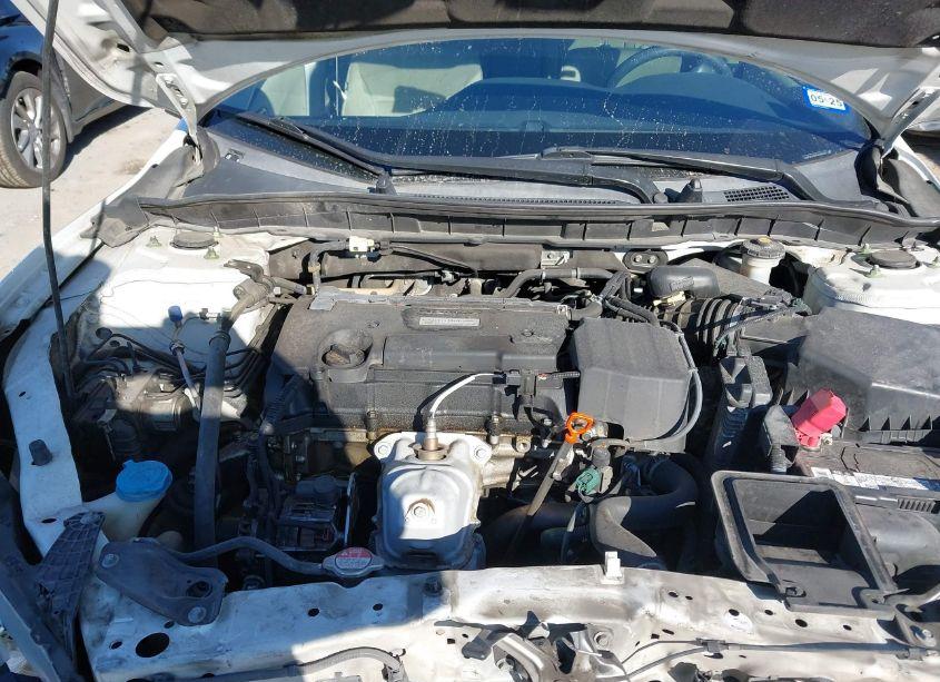 Photo 10 of 2016 Honda Accord LX (VIN 1HGCR2F32GA096090)