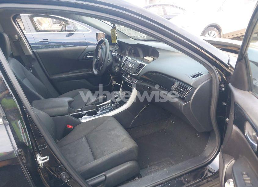 Photo 5 of 2016 Honda Accord LX (VIN 1HGCR2F32GA123322)