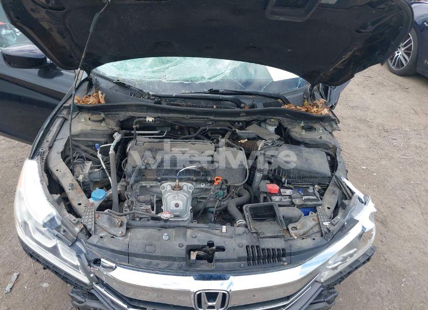 Photo 10 of 2016 Honda Accord LX (VIN 1HGCR2F32GA134224)