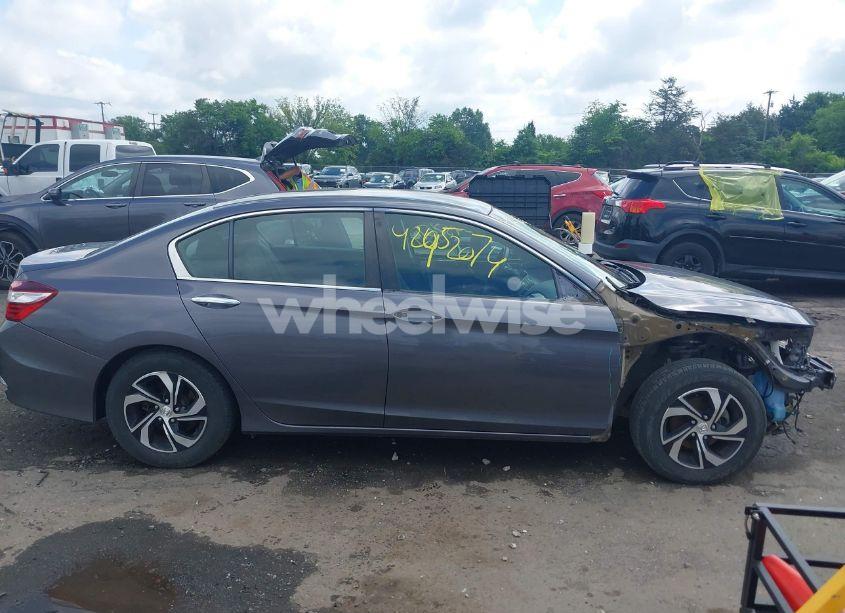 Photo 14 of 2016 Honda Accord LX (VIN 1HGCR2F32GA148852)