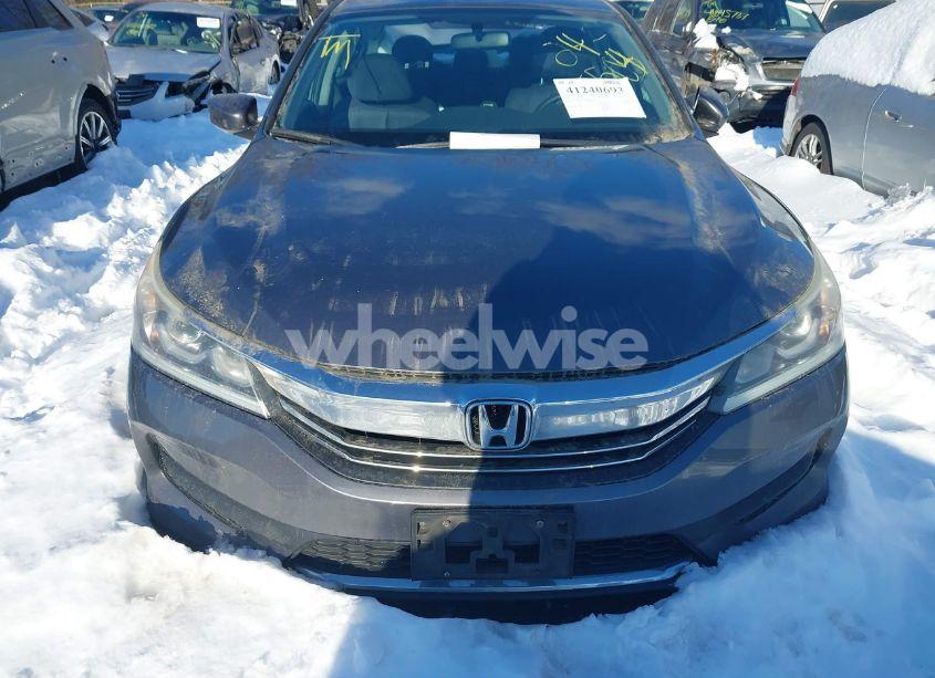Photo 11 of 2016 Honda Accord LX (VIN 1HGCR2F32GA191538)