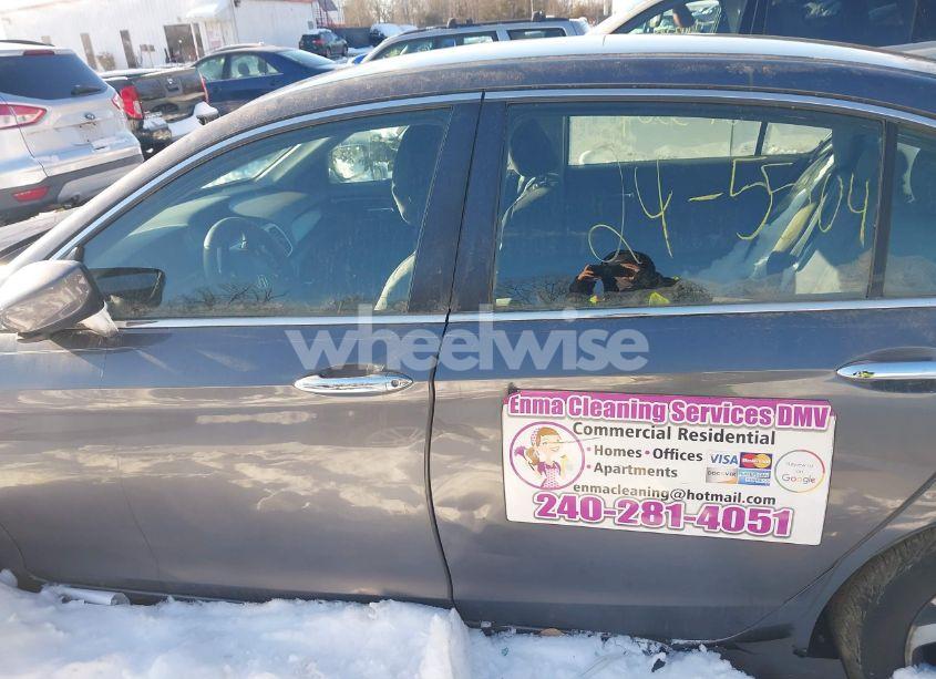 Photo 13 of 2016 Honda Accord LX (VIN 1HGCR2F32GA191538)