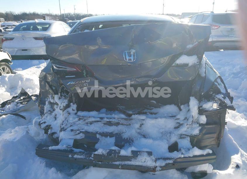 Photo 6 of 2016 Honda Accord LX (VIN 1HGCR2F32GA191538)
