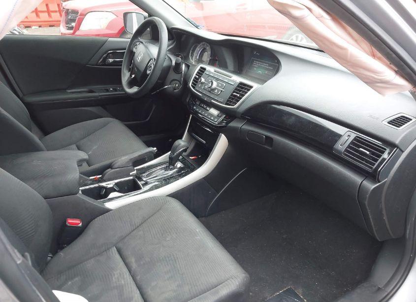 Photo 5 of 2016 Honda Accord LX (VIN 1HGCR2F32GA220911)