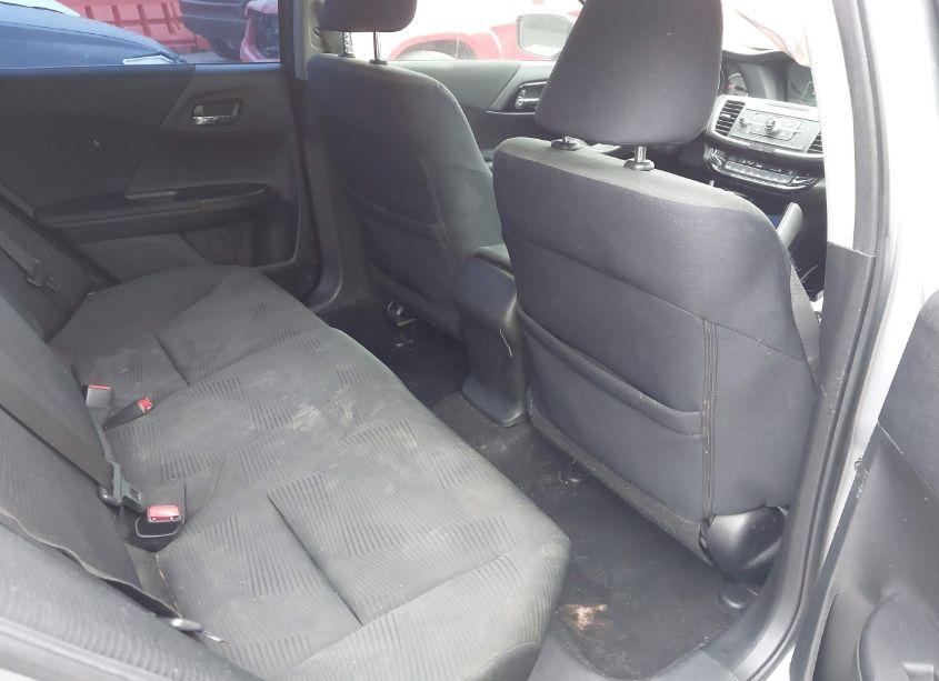 Photo 8 of 2016 Honda Accord LX (VIN 1HGCR2F32GA220911)