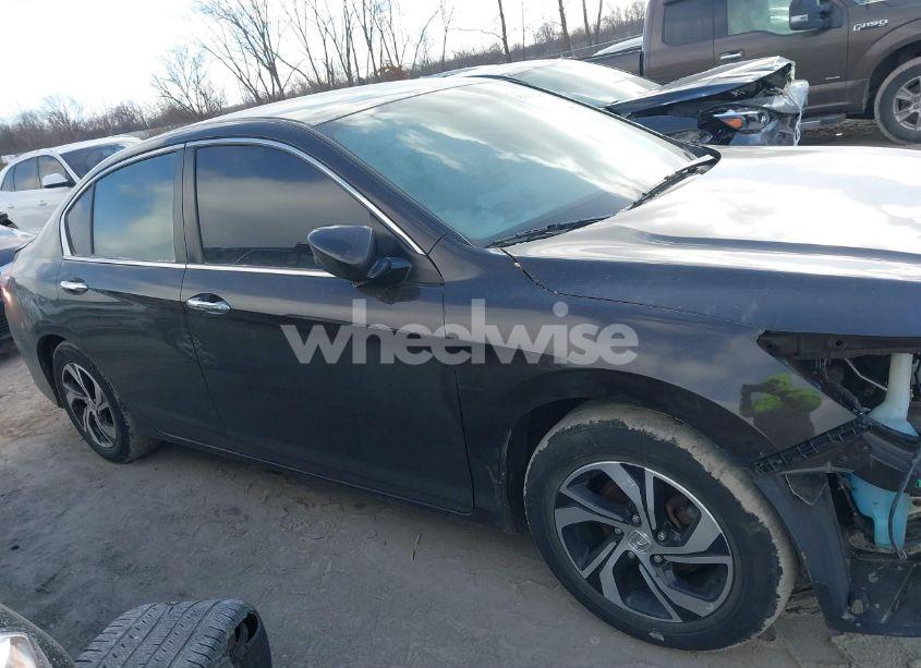 Photo 14 of 2016 Honda Accord LX (VIN 1HGCR2F32GA227888)