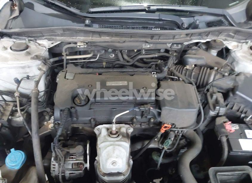 Photo 10 of 2016 Honda Accord LX (VIN 1HGCR2F32GA246442)