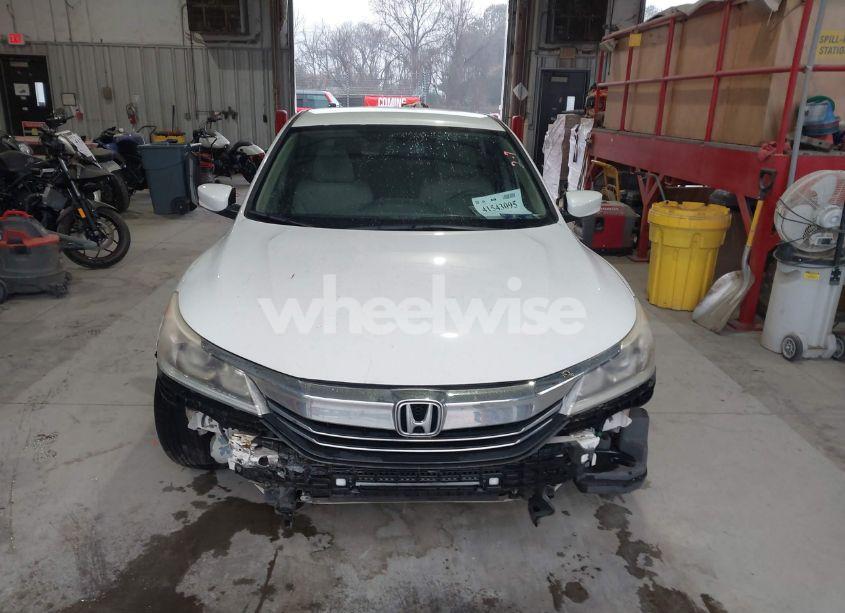 Photo 13 of 2016 Honda Accord LX (VIN 1HGCR2F32GA246442)