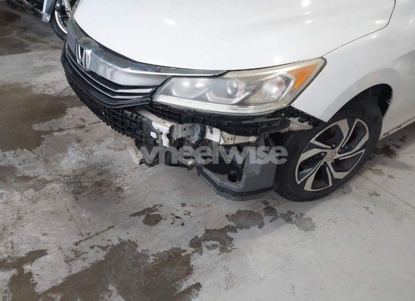 Photo 6 of 2016 Honda Accord LX (VIN 1HGCR2F32GA246442)