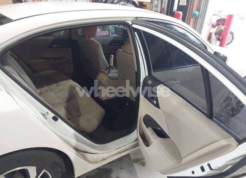 Photo 8 of 2016 Honda Accord LX (VIN 1HGCR2F32GA246442)