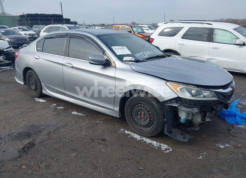 2017 Honda Accord LX (VIN 1HGCR2F32HA003098) main photo