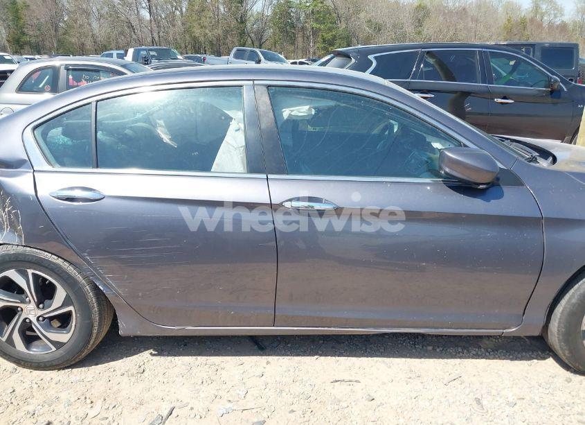 Photo 12 of 2017 Honda Accord LX (VIN 1HGCR2F32HA078464)