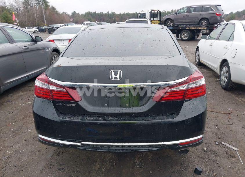 Photo 17 of 2017 Honda Accord LX (VIN 1HGCR2F32HA080506)