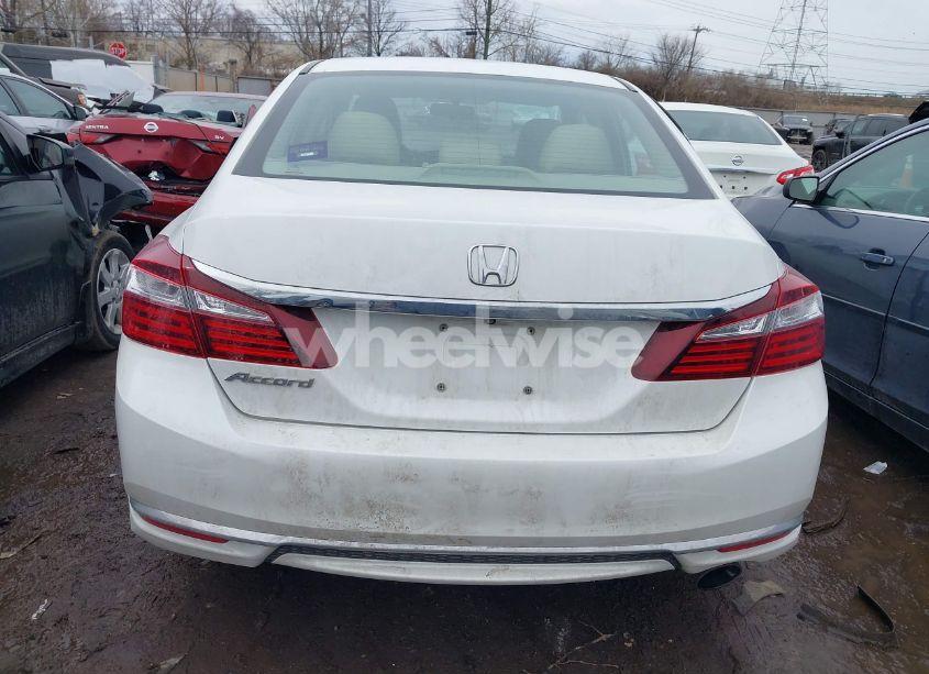 Photo 16 of 2017 Honda Accord LX (VIN 1HGCR2F32HA119658)