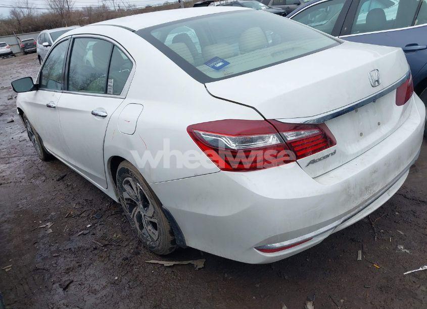 Photo 3 of 2017 Honda Accord LX (VIN 1HGCR2F32HA119658)