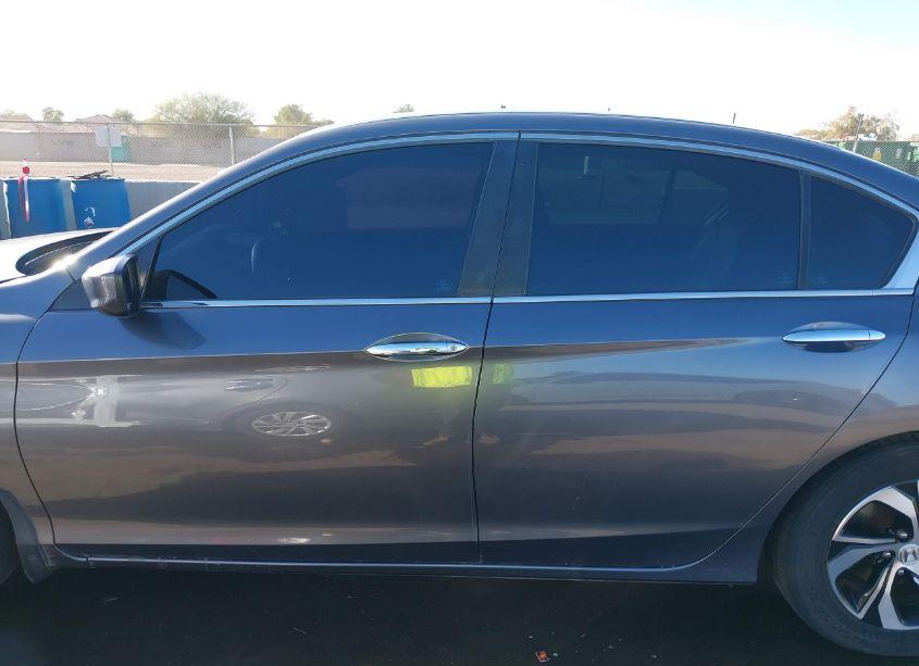 Photo 15 of 2017 Honda Accord LX (VIN 1HGCR2F32HA136766)