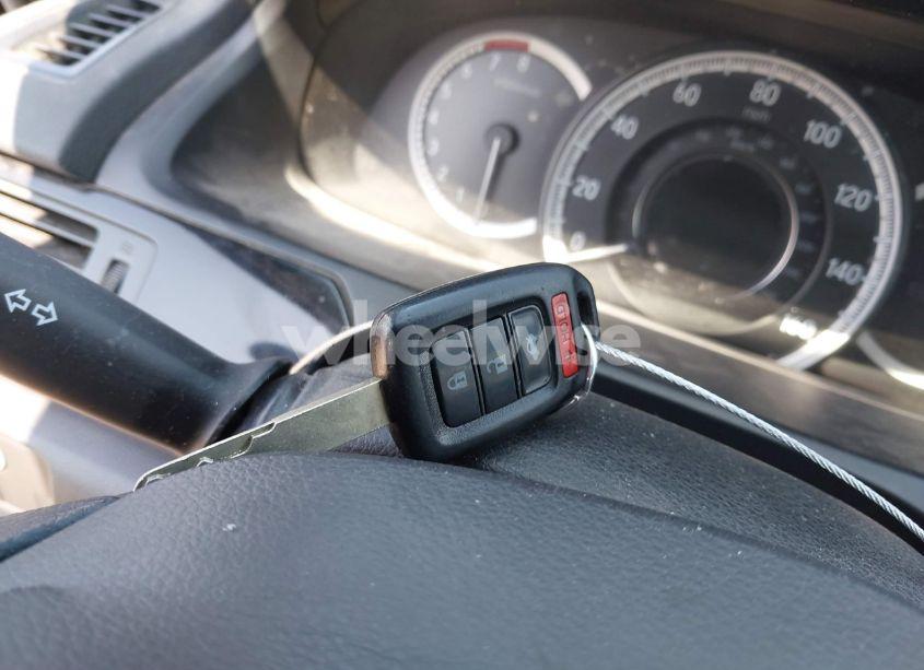 Photo 11 of 2017 Honda Accord LX (VIN 1HGCR2F32HA181397)