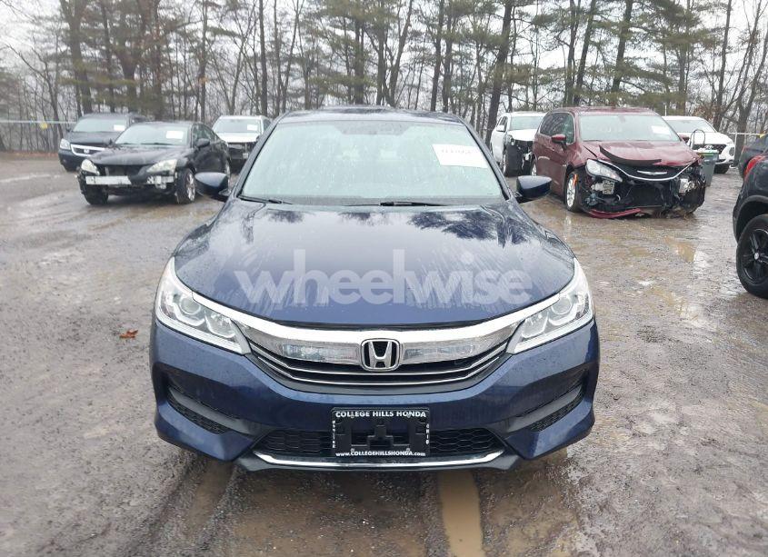Photo 13 of 2017 Honda Accord LX (VIN 1HGCR2F32HA264571)