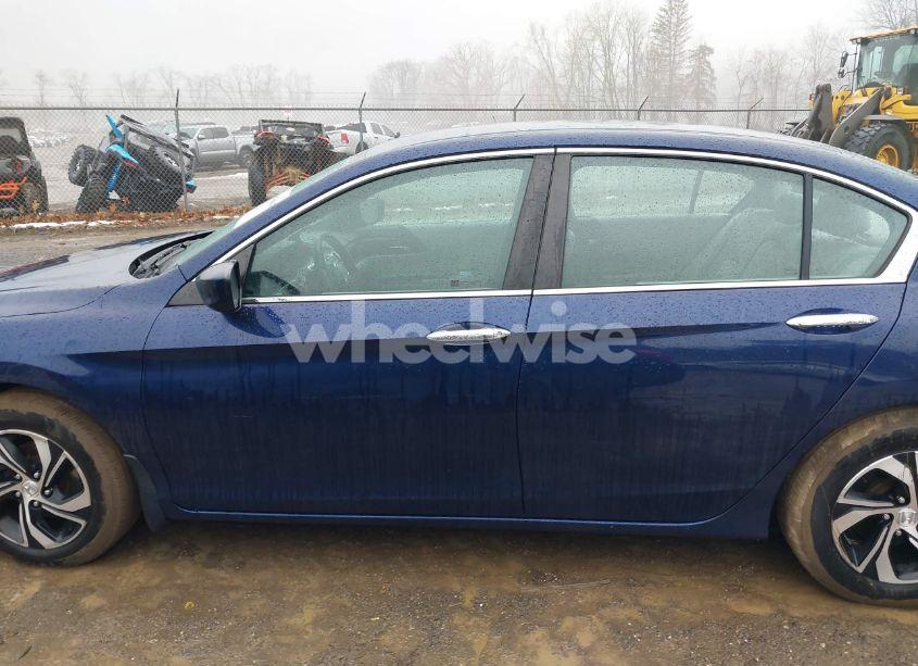 Photo 15 of 2017 Honda Accord LX (VIN 1HGCR2F32HA264571)