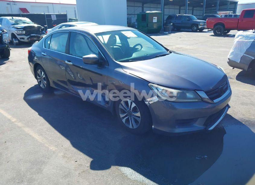 2013 Honda Accord LX (VIN 1HGCR2F33DA002469) main photo